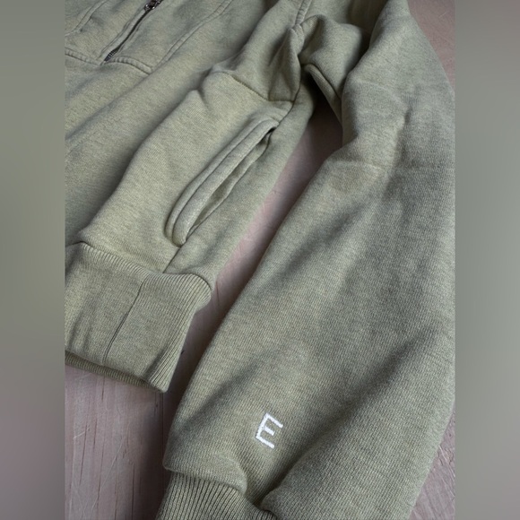 Everlane Organic Cotton Quarter Zip Sweatshirt - Picture 3 of 4